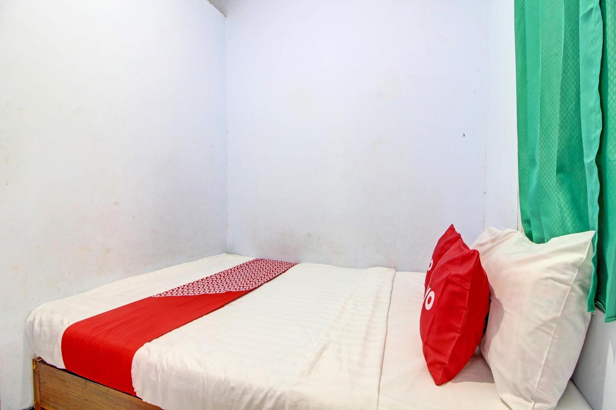 Oyo 92628 Raja Alam Homestay Karanganyar  Exterior foto