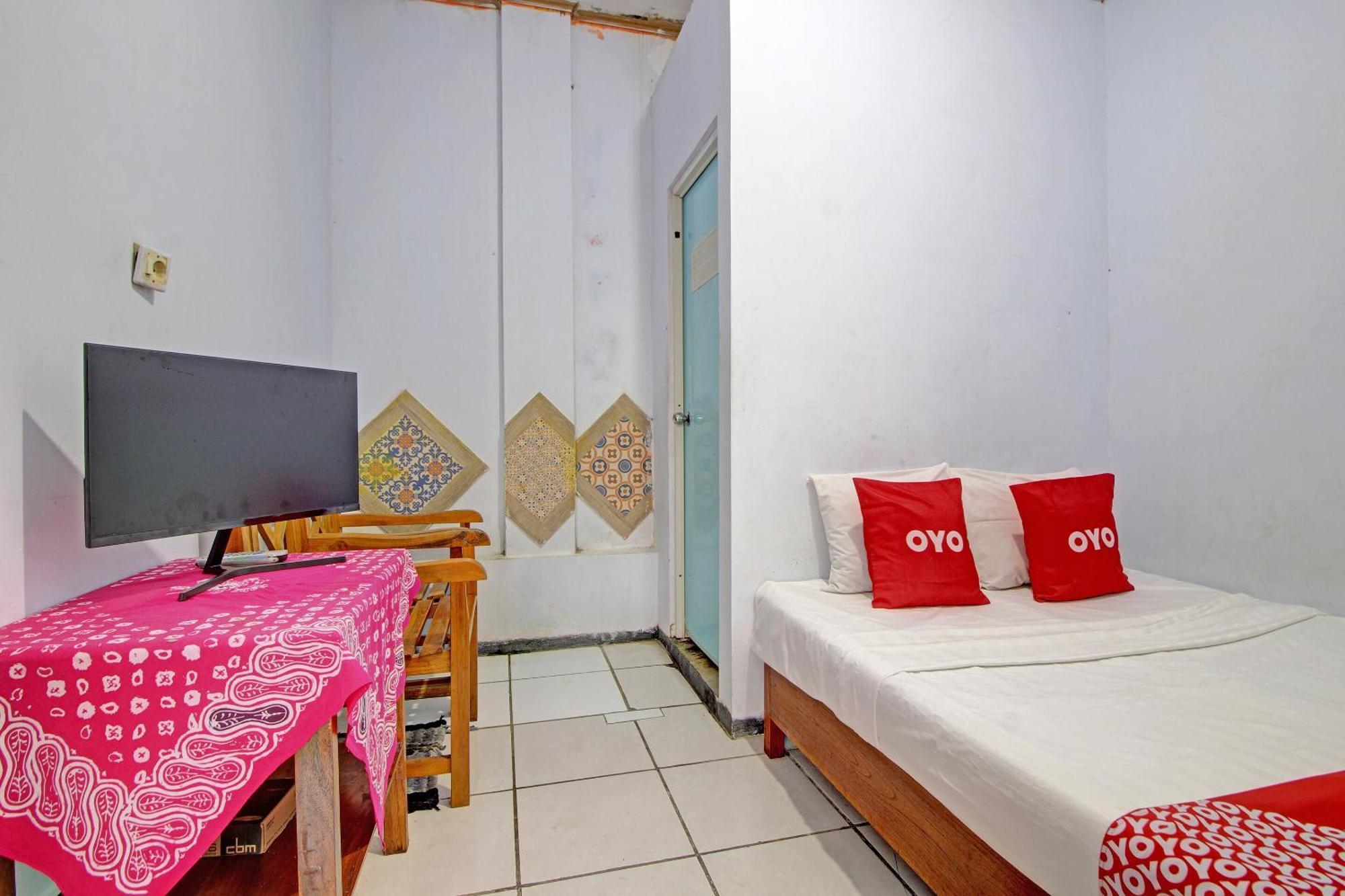 Oyo 92628 Raja Alam Homestay Karanganyar  Exterior foto